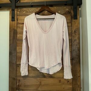 We The Free Light Pink Long Sleeve V-Neck Top